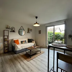  Appartement Studio Avec Terrasse - Piscine - Free Parking